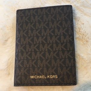 Michael Kors Bedford Travel Passport Wallet